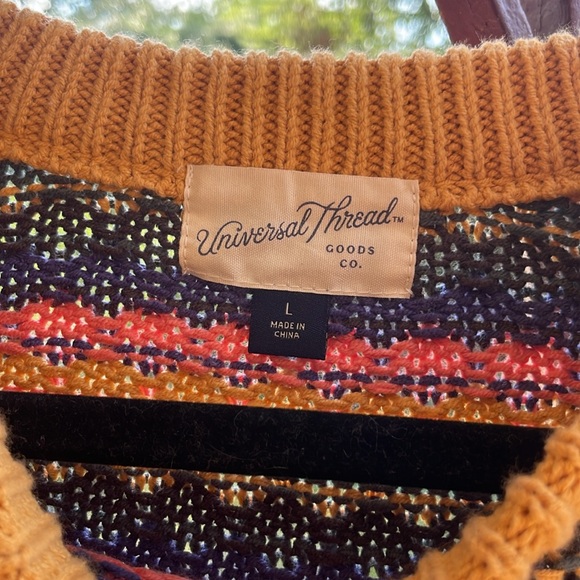 Universal Threads knit top - Picture 2 of 2